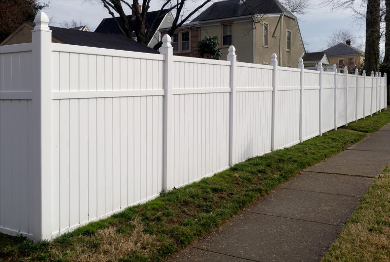 Vinyl Fence with Decorative Top
